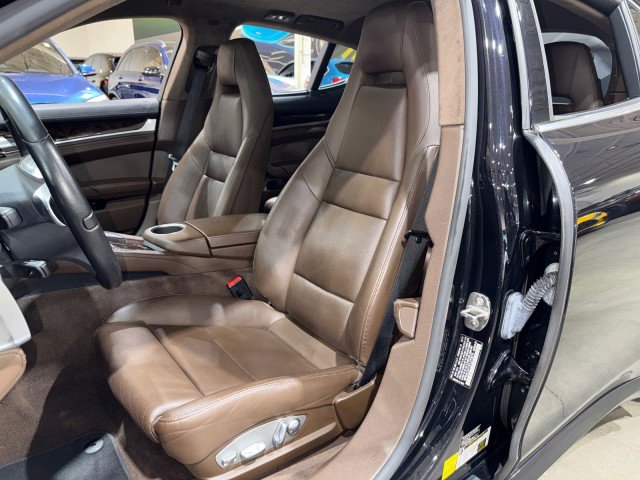 Used 2015 Porsche Panamera w/ Premium Package Plus image 10