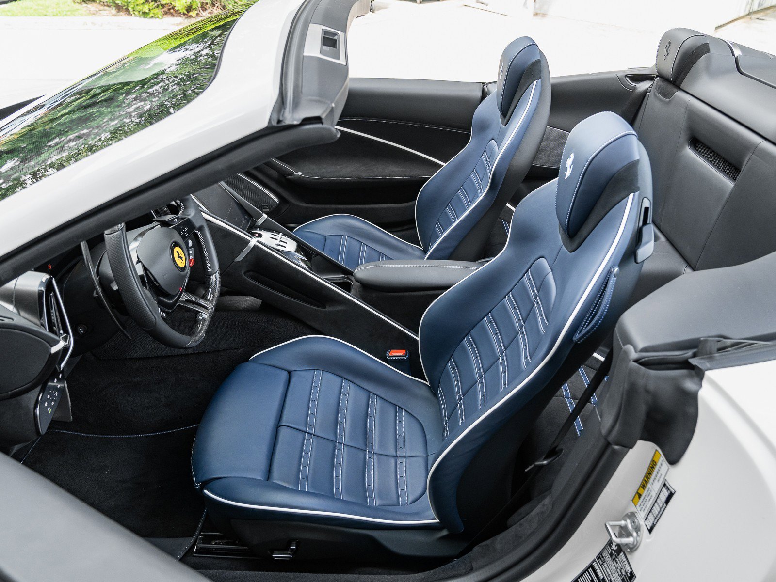 Used 2024 Ferrari Roma Spider image 30