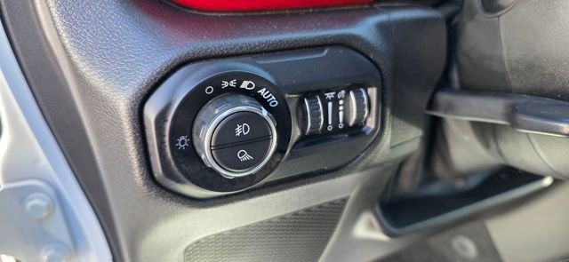 Used 2021 Jeep Gladiator Rubicon image 16