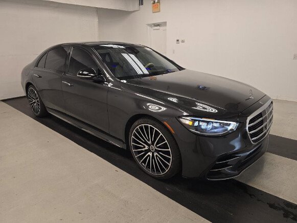 Used 2023 Mercedes-Benz S 580 4MATIC Sedan image 4