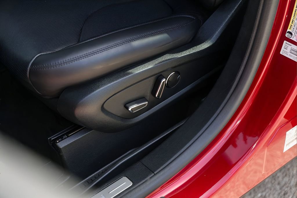 Used 2019 Lincoln Nautilus Reserve image 8