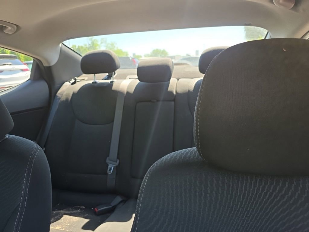 Used 2015 Hyundai Elantra SE w/ Option Group 03 FWD image 24