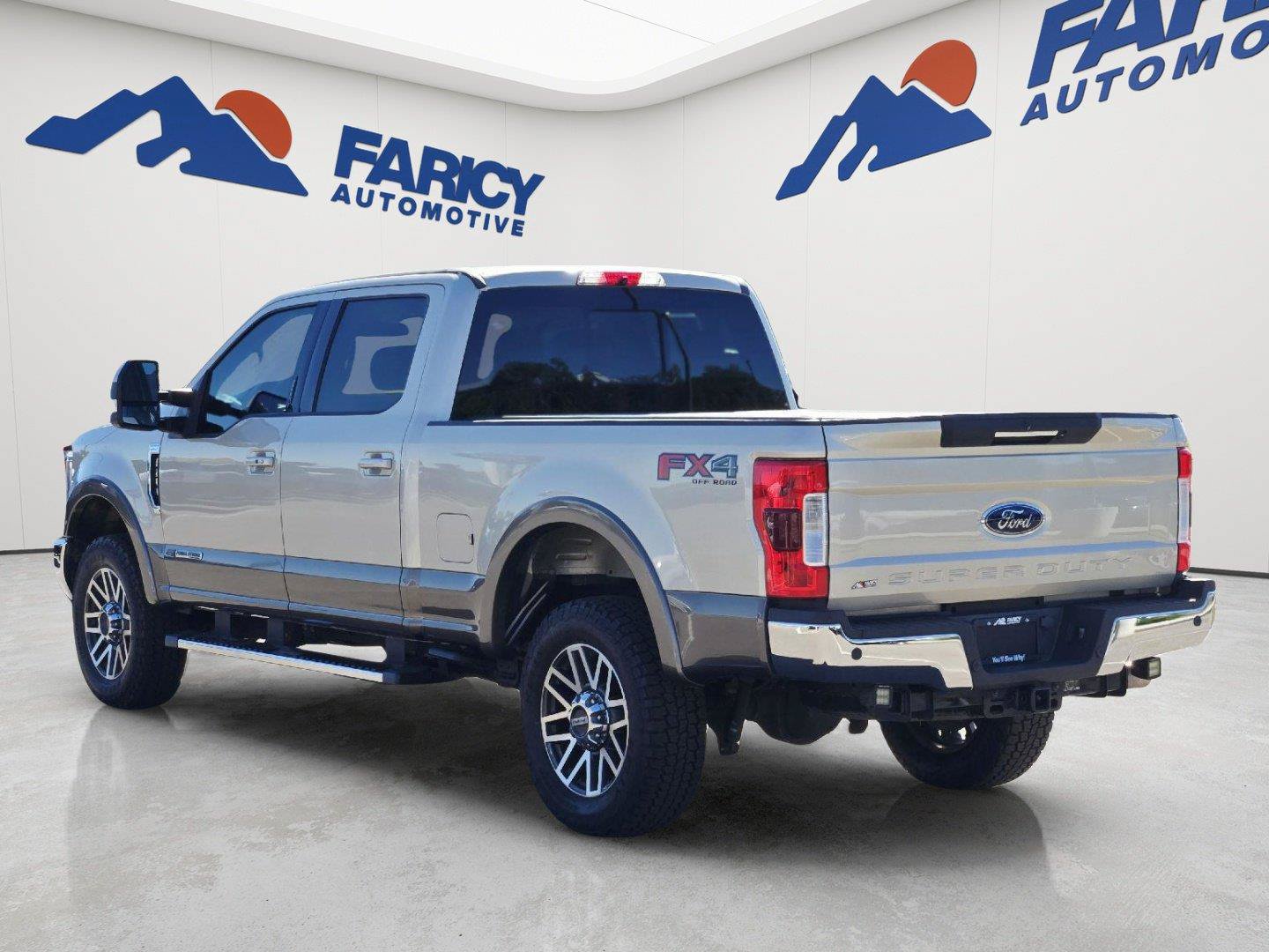 Certified 2018 Ford F250 Lariat w/ Lariat Ultimate Package AWD/4WD image 9