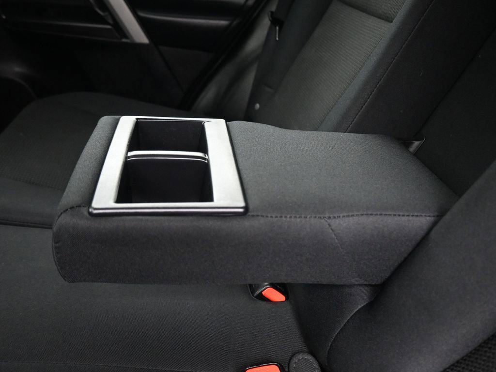 Used 2018 Toyota RAV4 XLE w/ Plus Extra Value Package image 32