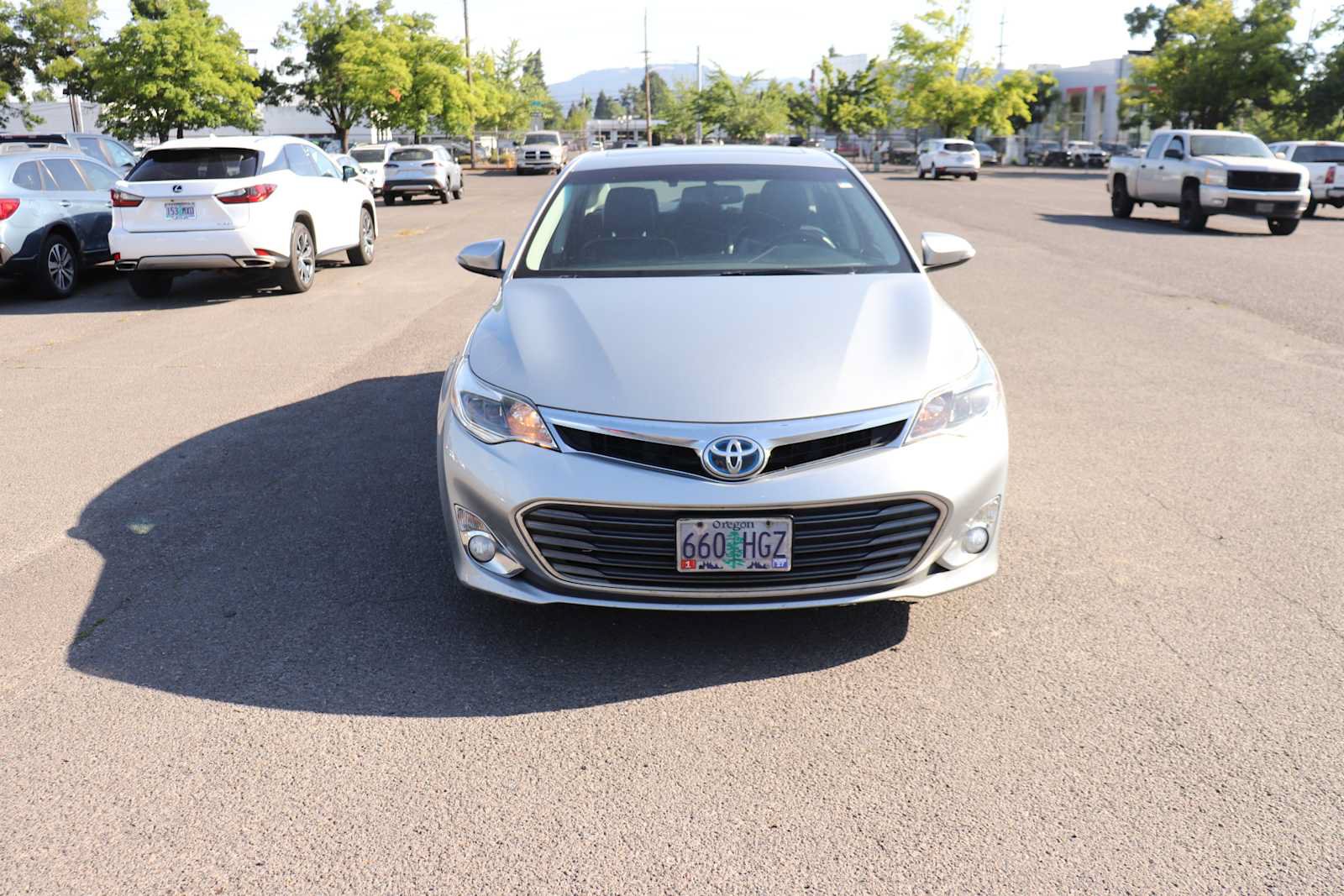 Used 2015 Toyota Avalon XLE Touring FWD image 2