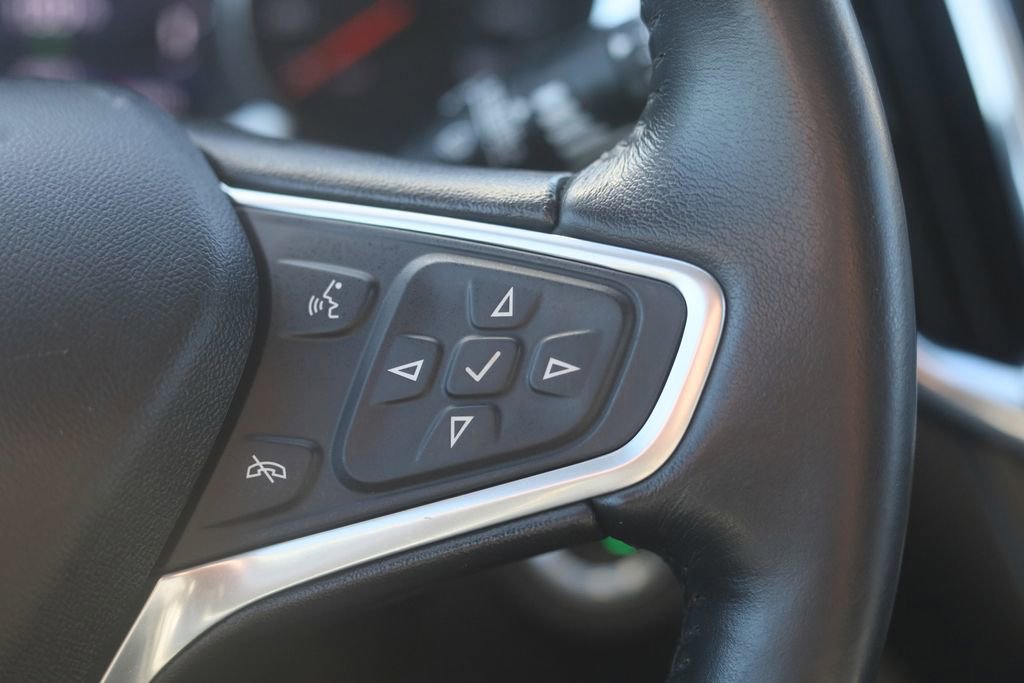 Used 2022 Chevrolet Equinox LT w/ Driver Convenience Package image 13