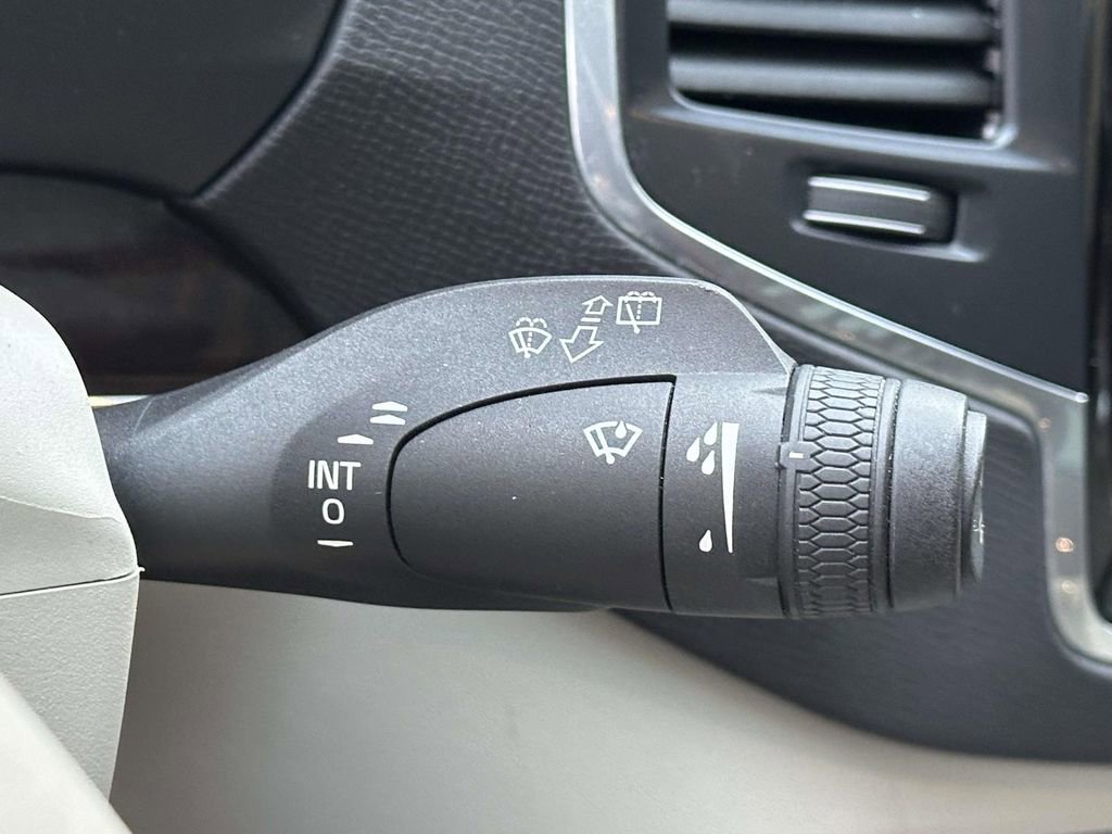 Used 2019 Volvo XC90 T6 Momentum w/ Advanced Package image 26