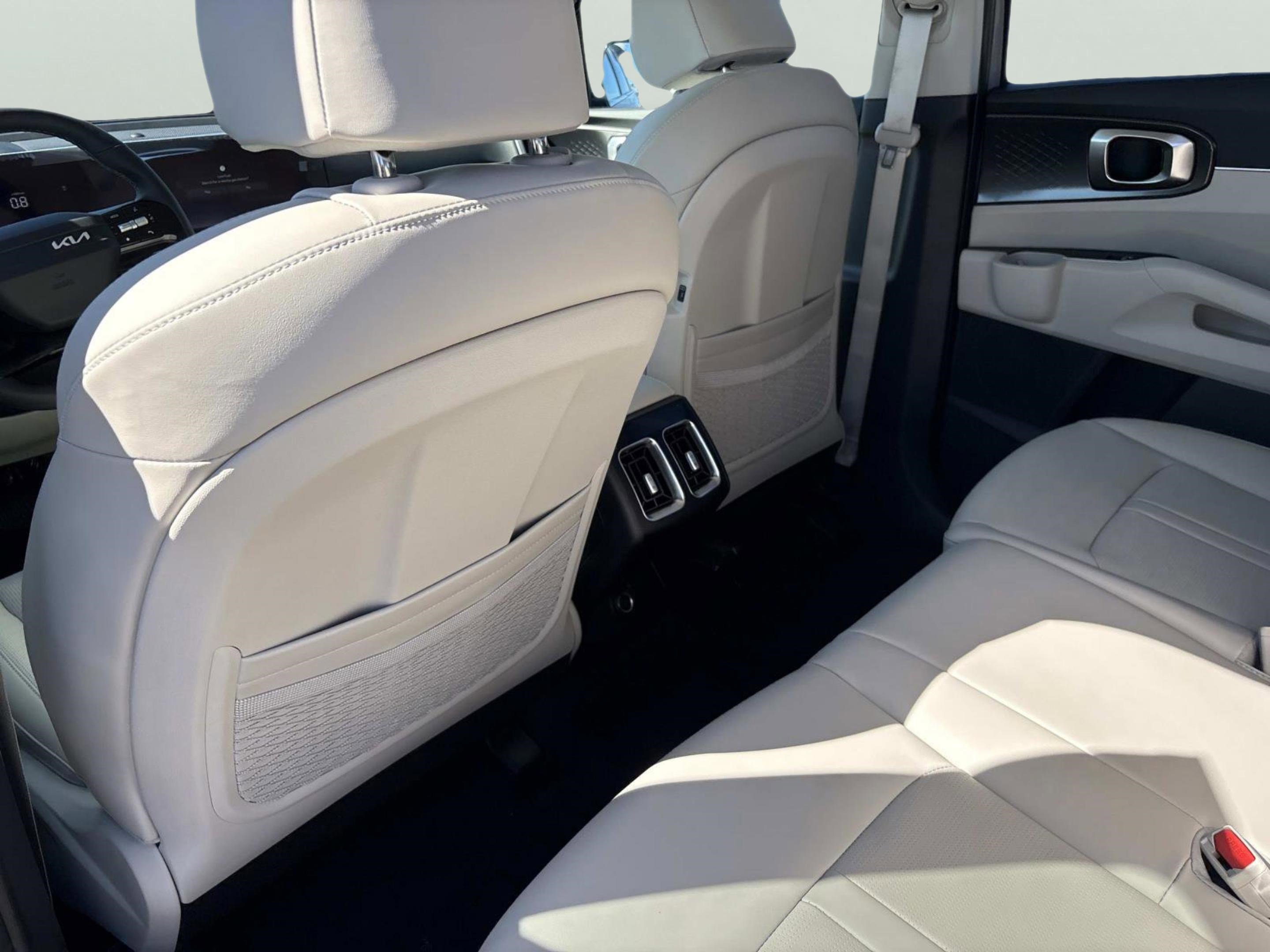 New 2026 Kia Sorento EX image 17