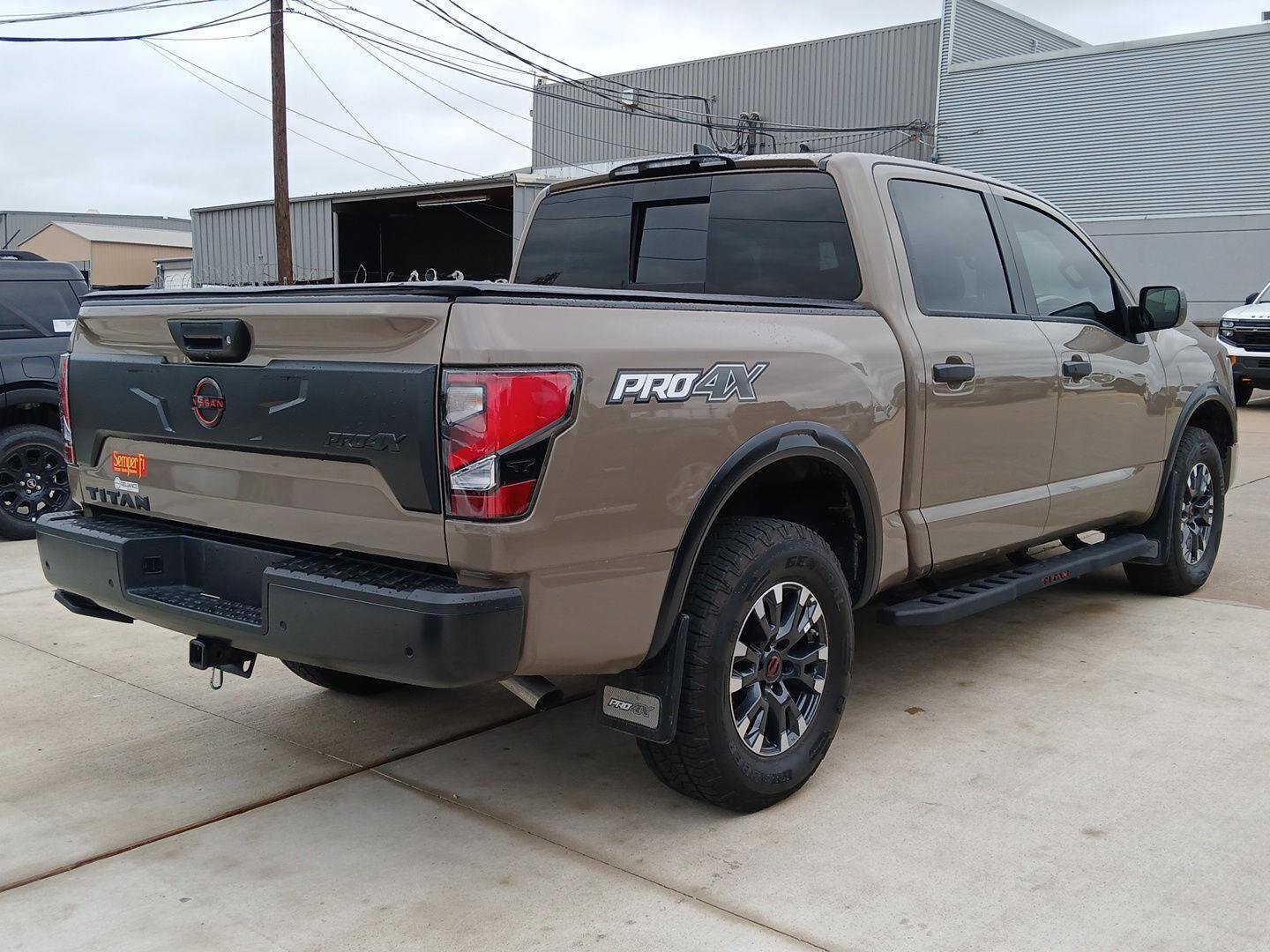 Used 2024 Nissan Titan PRO-4X w/ Pro-4x Utility Package AWD/4WD image 8