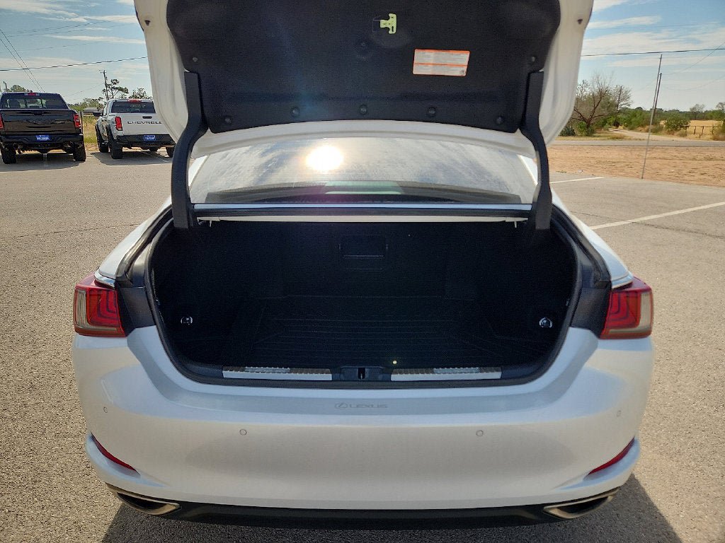 Used 2025 Lexus ES 350 w/ Premium Package FWD image 12