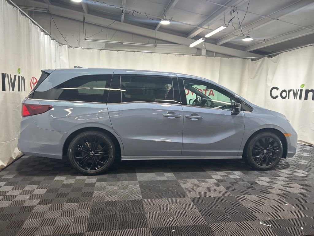 Used 2025 Honda Odyssey Sport-L image 10