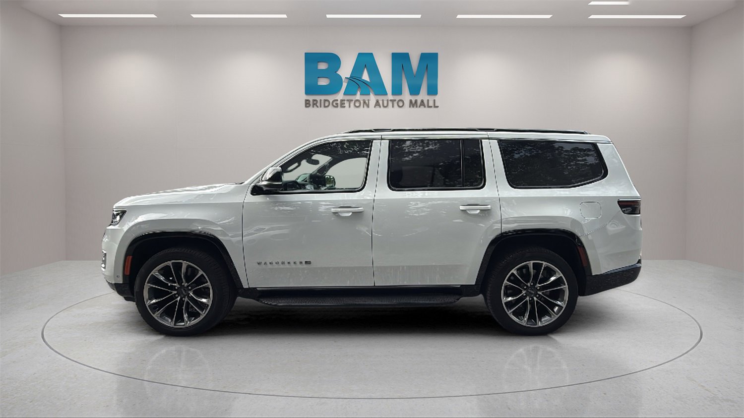 Used 2024 Jeep Wagoneer Series II w/ Premium Group I image 5