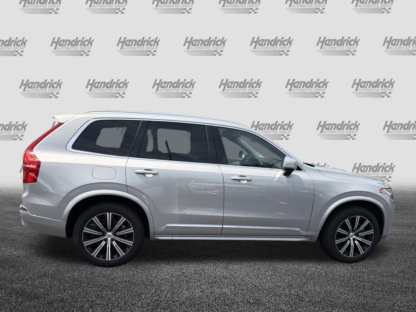 Certified 2025 Volvo XC90 B5 Core AWD/4WD image 11