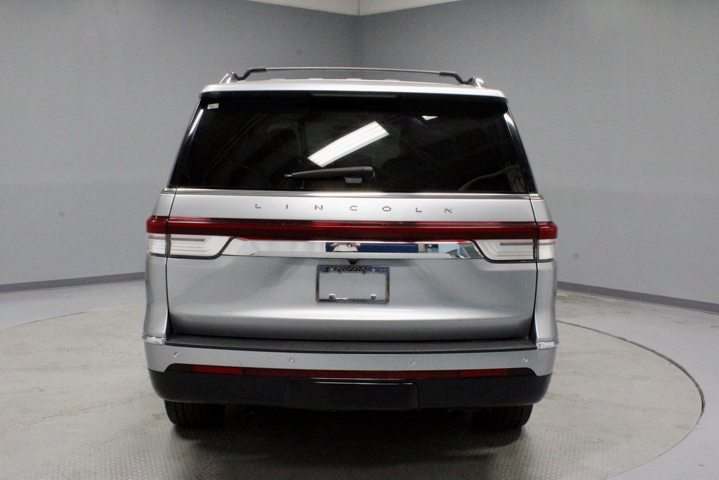 Used 2023 Lincoln Navigator Reserve w/ Equipment Group 201A image 11