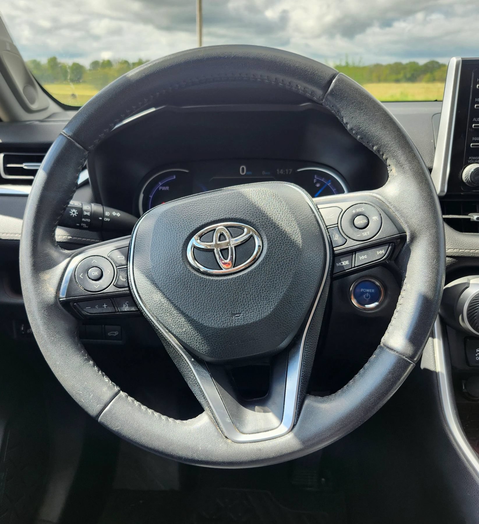 Used 2019 Toyota RAV4 Limited w/ Carpet Mat Package AWD/4WD image 22