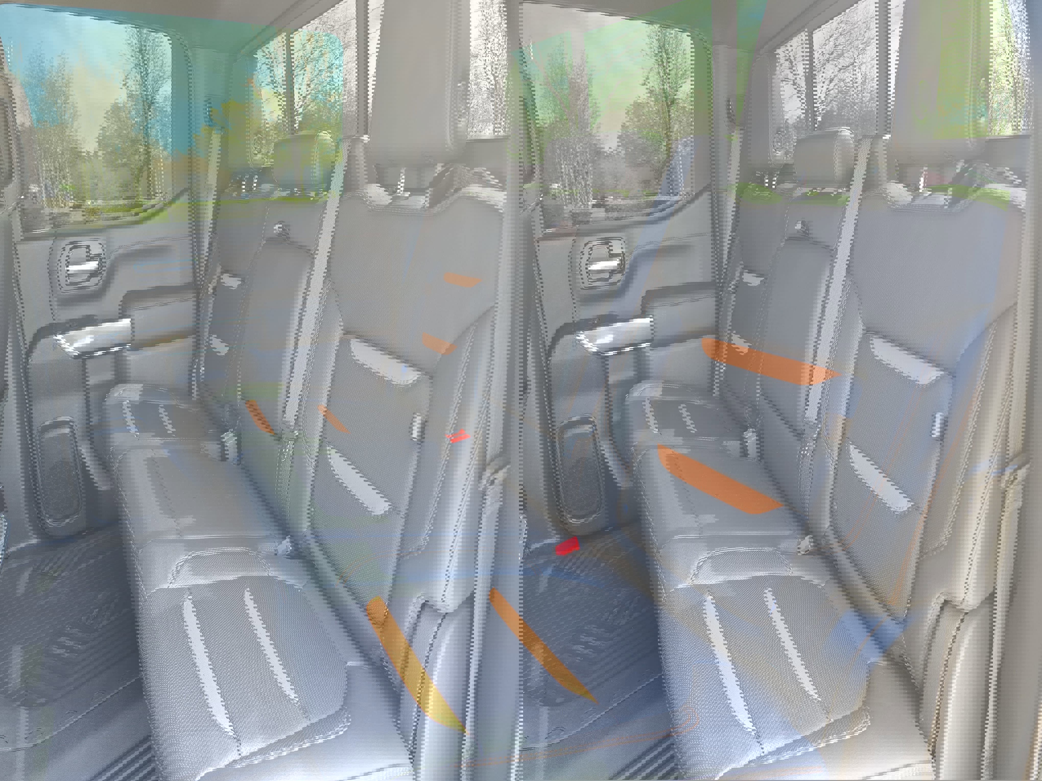 Used 2020 GMC Sierra 1500 AT4 w/ AT4 Premium Package image 13