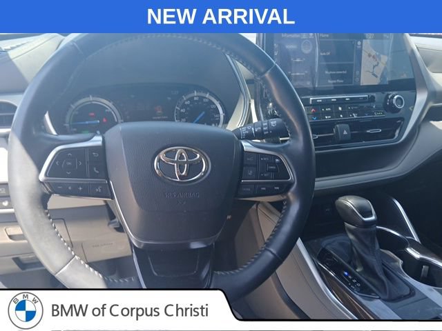 Used 2020 Toyota Highlander Platinum AWD/4WD image 19