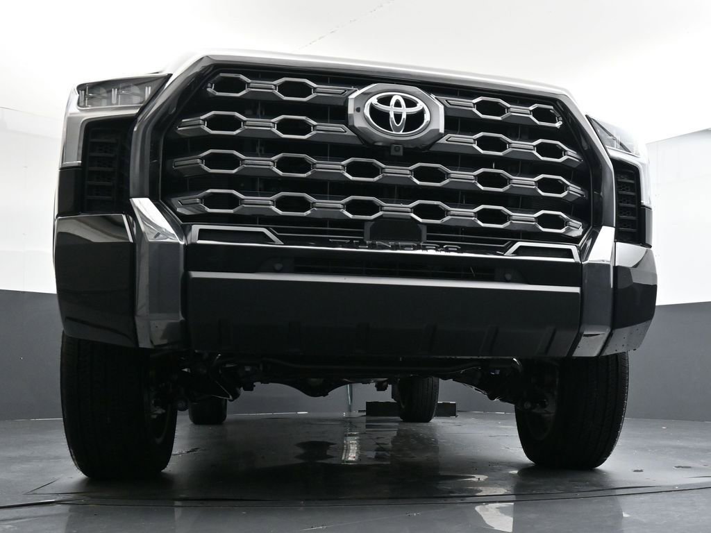 Used 2025 Toyota Tundra Platinum image 29