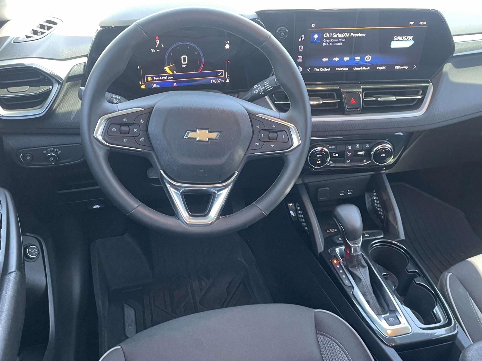 Used 2025 Chevrolet TrailBlazer LT w/ Convenience Package image 11