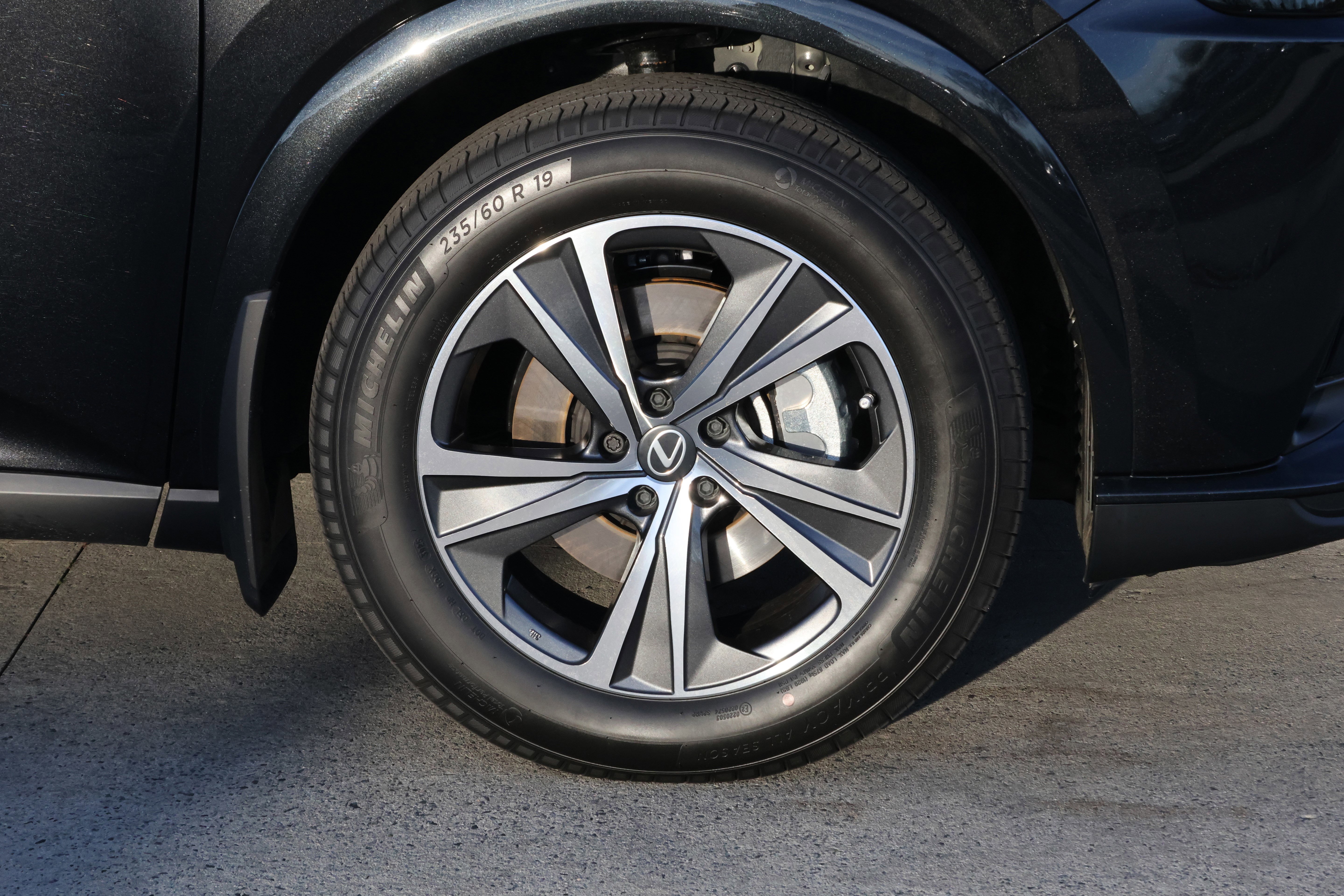 Certified 2026 Lexus RX 350h w/ Convenience Package image 11