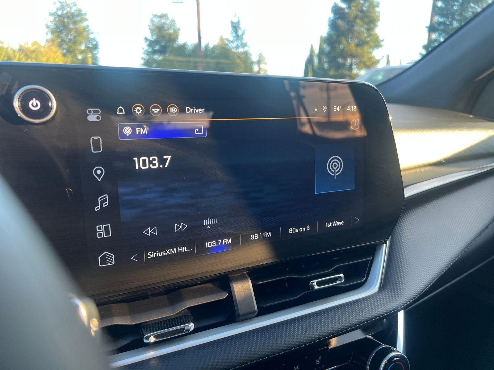 Used 2025 Chevrolet Equinox LT AWD/4WD image 21