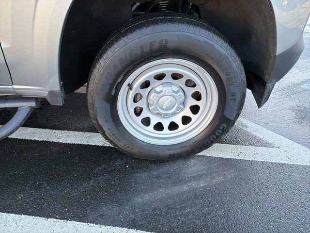 Used 2023 Chevrolet Colorado W/T w/ WT Convenience Package image 11