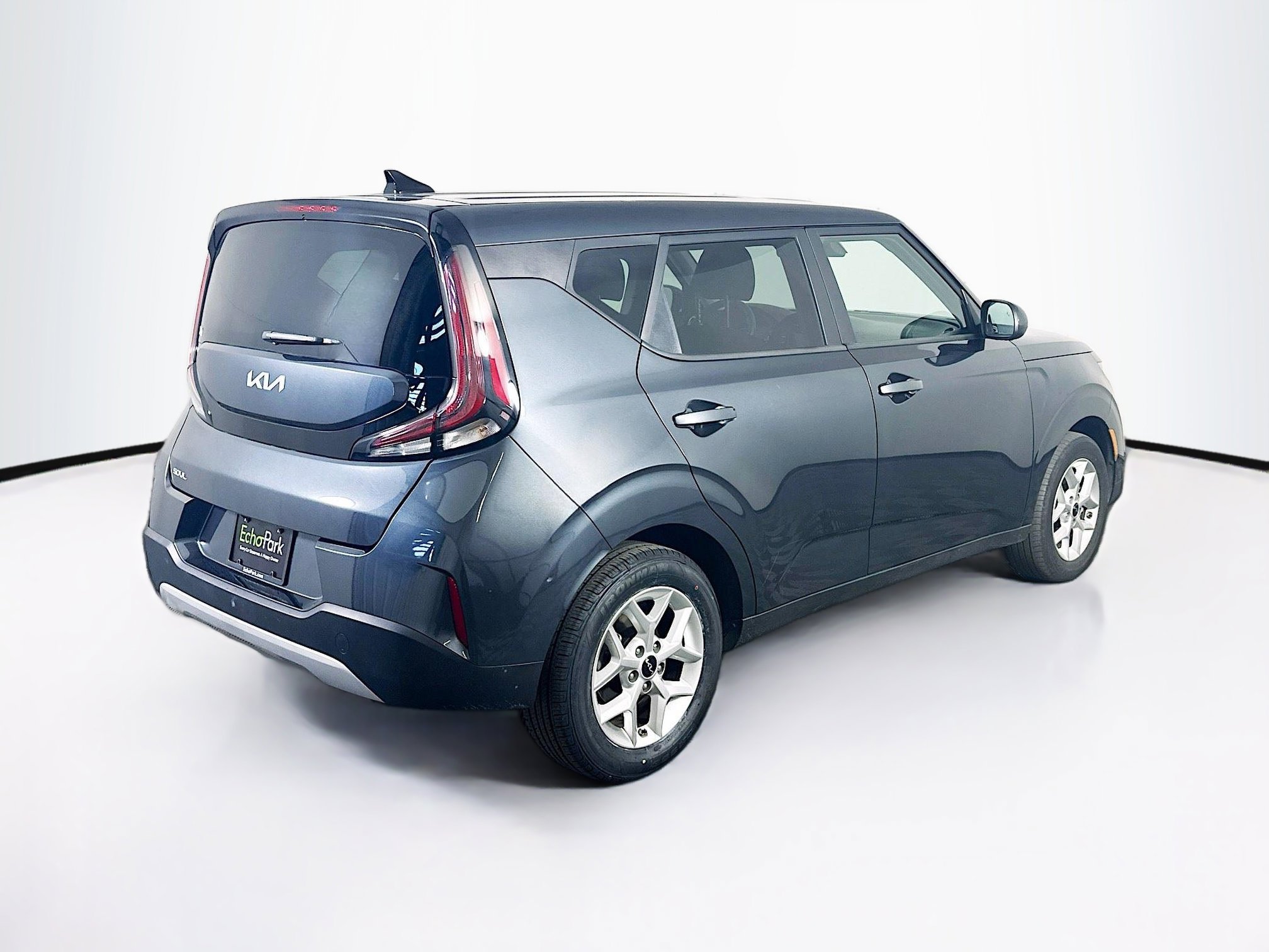 Used 2025 Kia Soul LX w/ LX Technology Package image 9