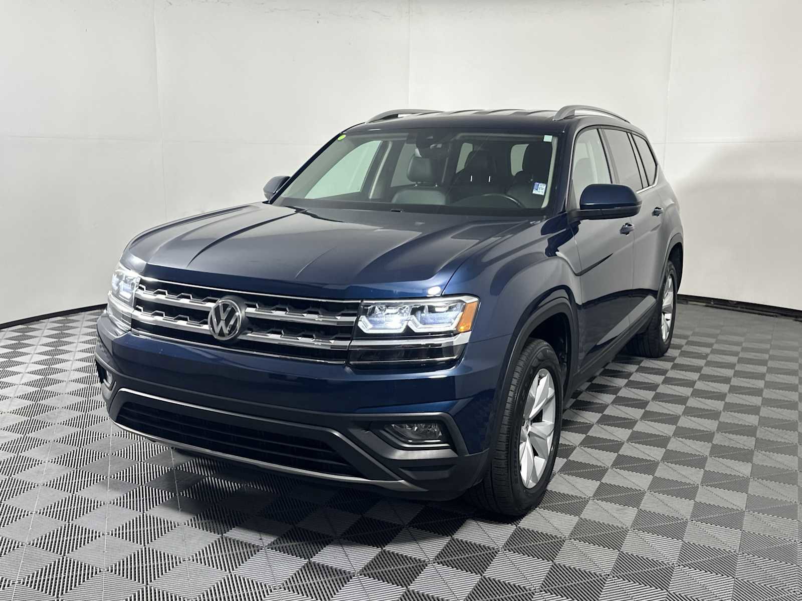 Used 2019 Volkswagen Atlas SE image 3