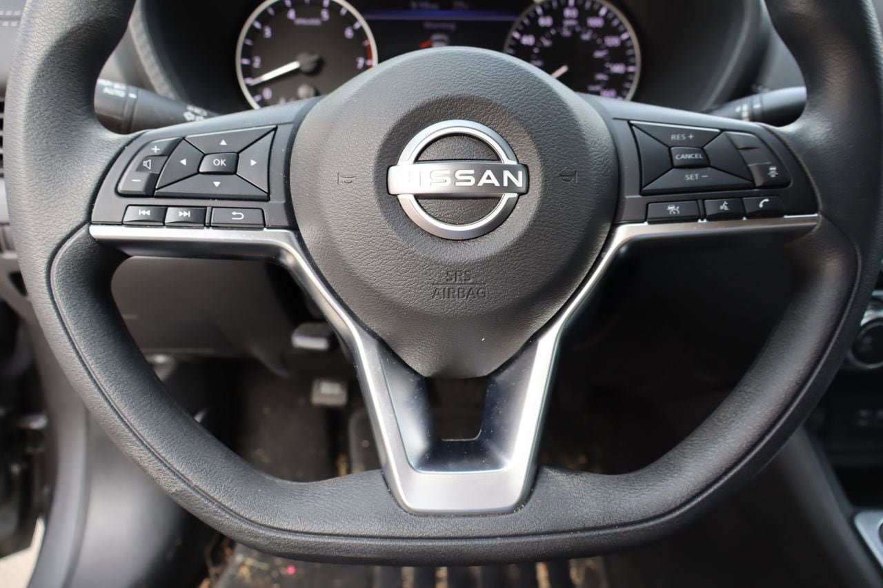 Used 2024 Nissan Sentra SV w/ Lighting Package FWD image 11