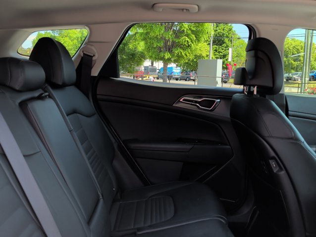 Used 2023 Kia Sportage SX image 20