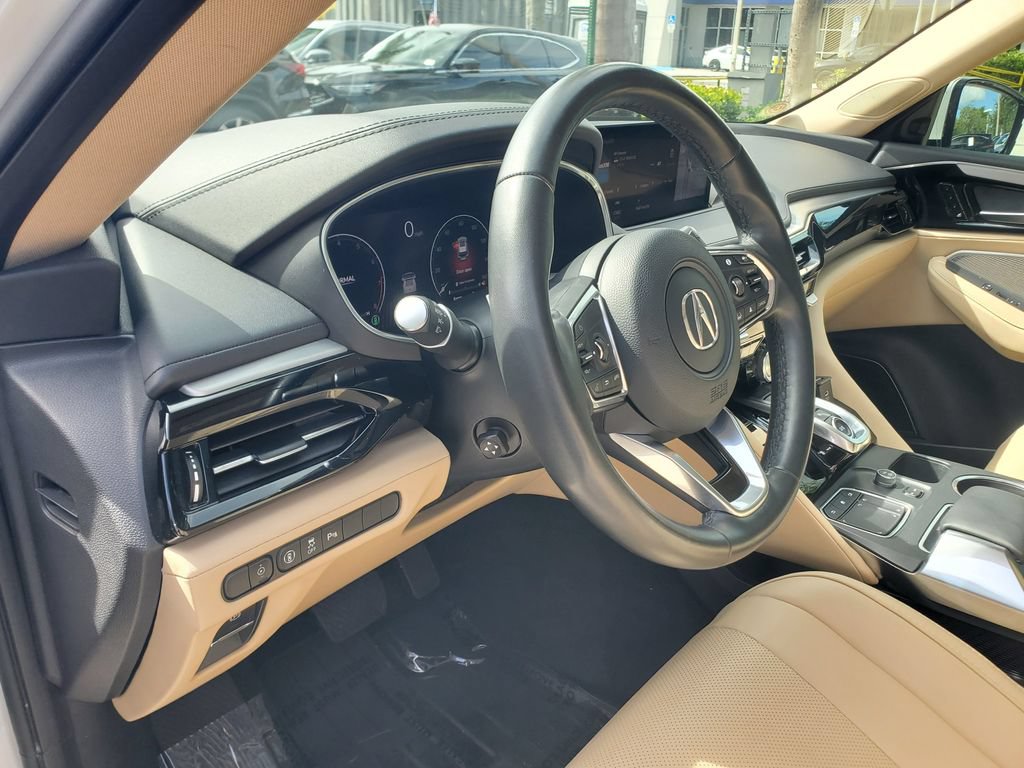 Used 2024 Acura MDX w/ Technology Package FWD image 16