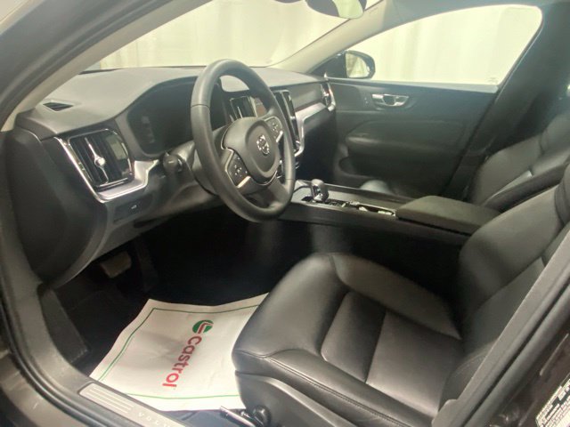 Certified 2025 Volvo S60 B5 Core AWD/4WD image 10