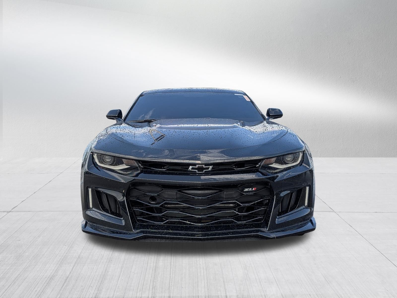 Used 2019 Chevrolet Camaro ZL1 RWD image 2