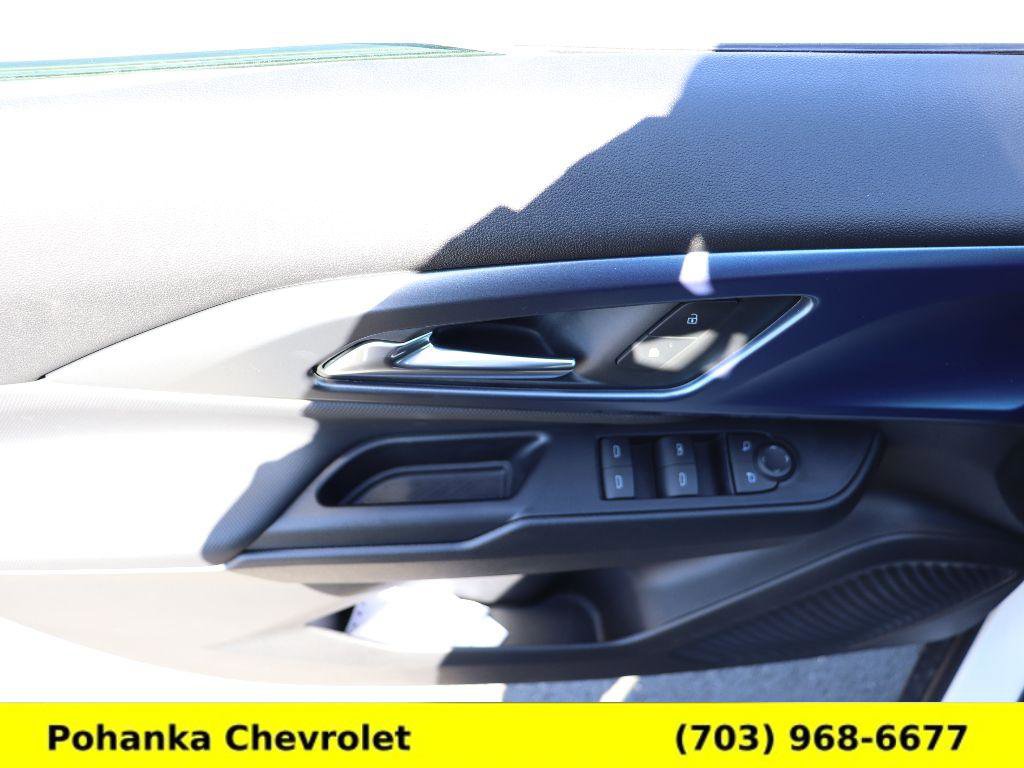 New 2026 Chevrolet Equinox EV LT FWD image 18