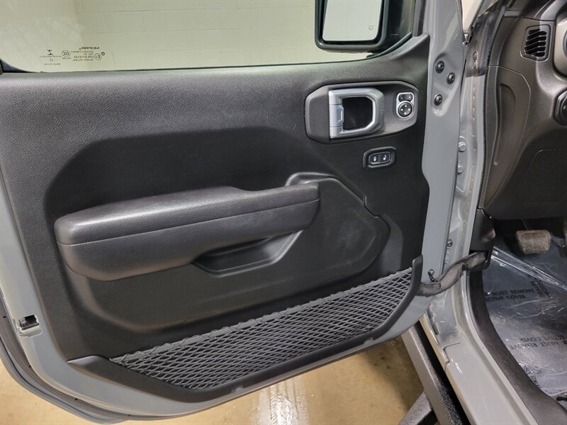 Used 2022 Jeep Wrangler Unlimited Sport AWD/4WD image 43