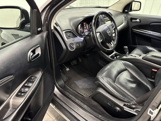 Used 2015 Dodge Journey Crossroad w/ Flexible Seating Group image 12