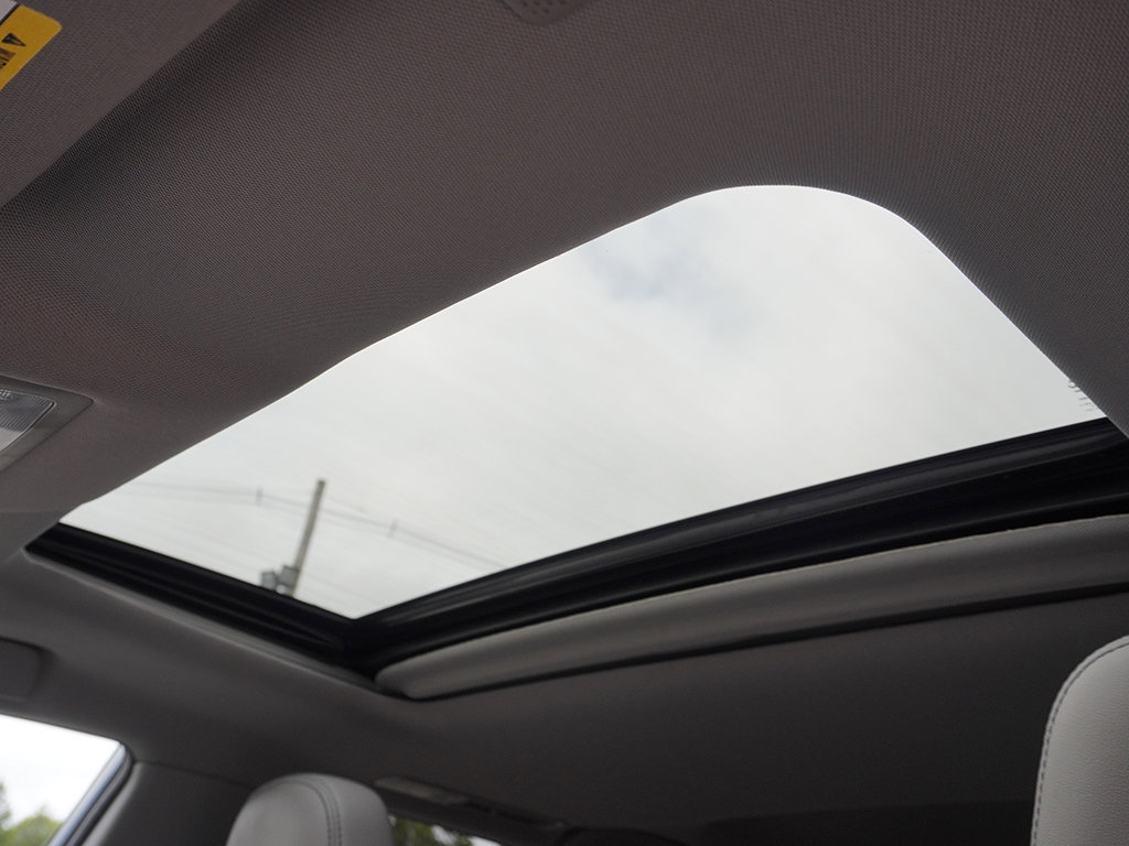 Used 2019 Toyota Highlander XLE AWD/4WD image 22