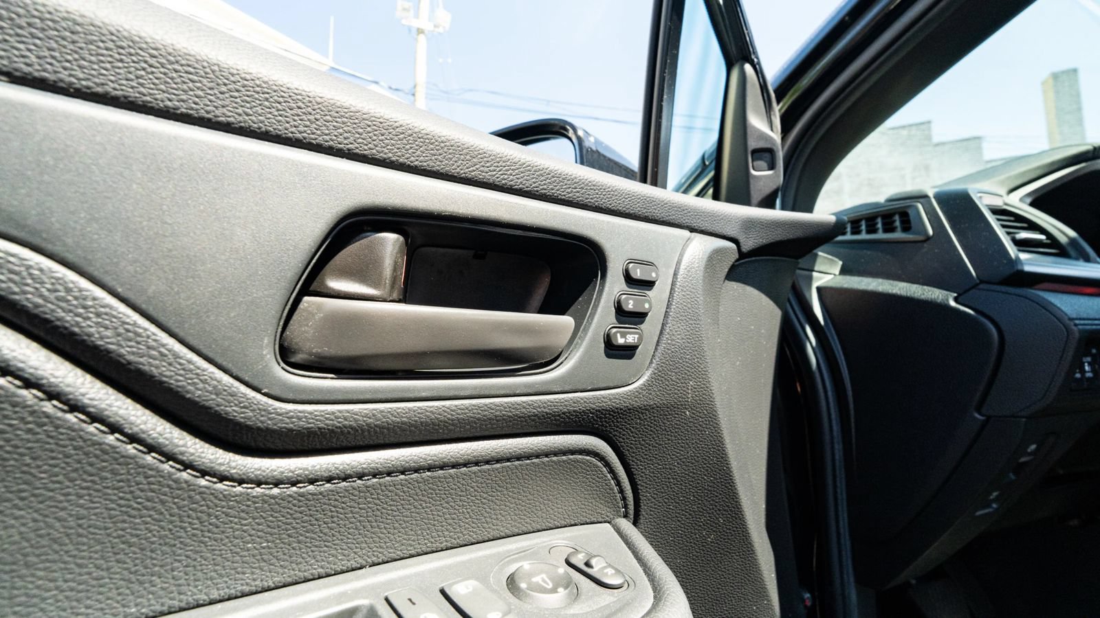 Used 2025 Honda Odyssey Sport-L image 36