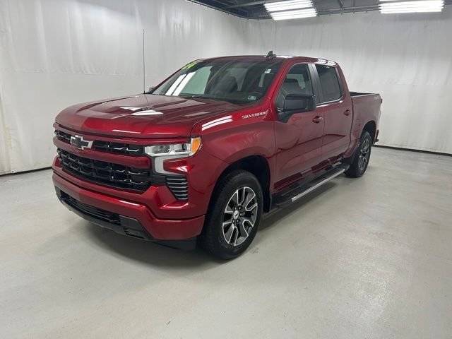 Used 2024 Chevrolet Silverado 1500 RST w/ Convenience Package II AWD/4WD image 2