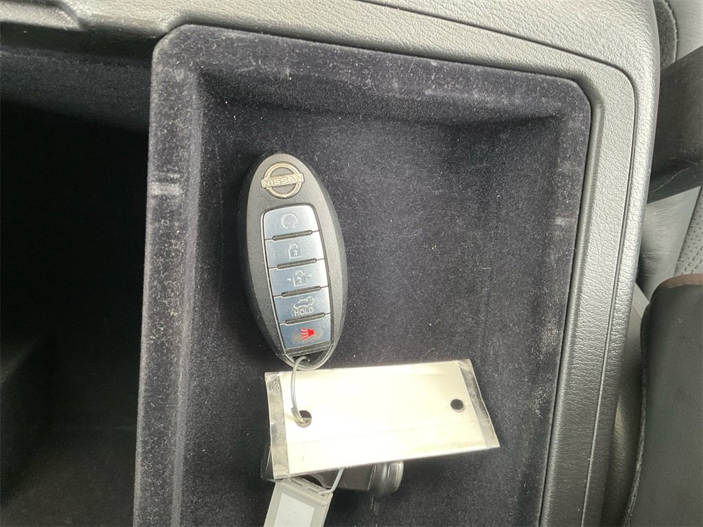 Used 2023 Nissan Armada Platinum w/ Captain's Chairs Package image 37