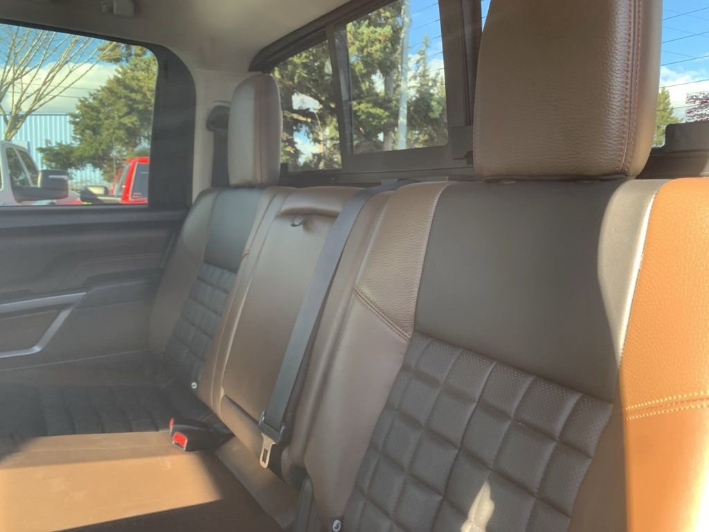 Used 2016 Nissan Titan Platinum Reserve image 27