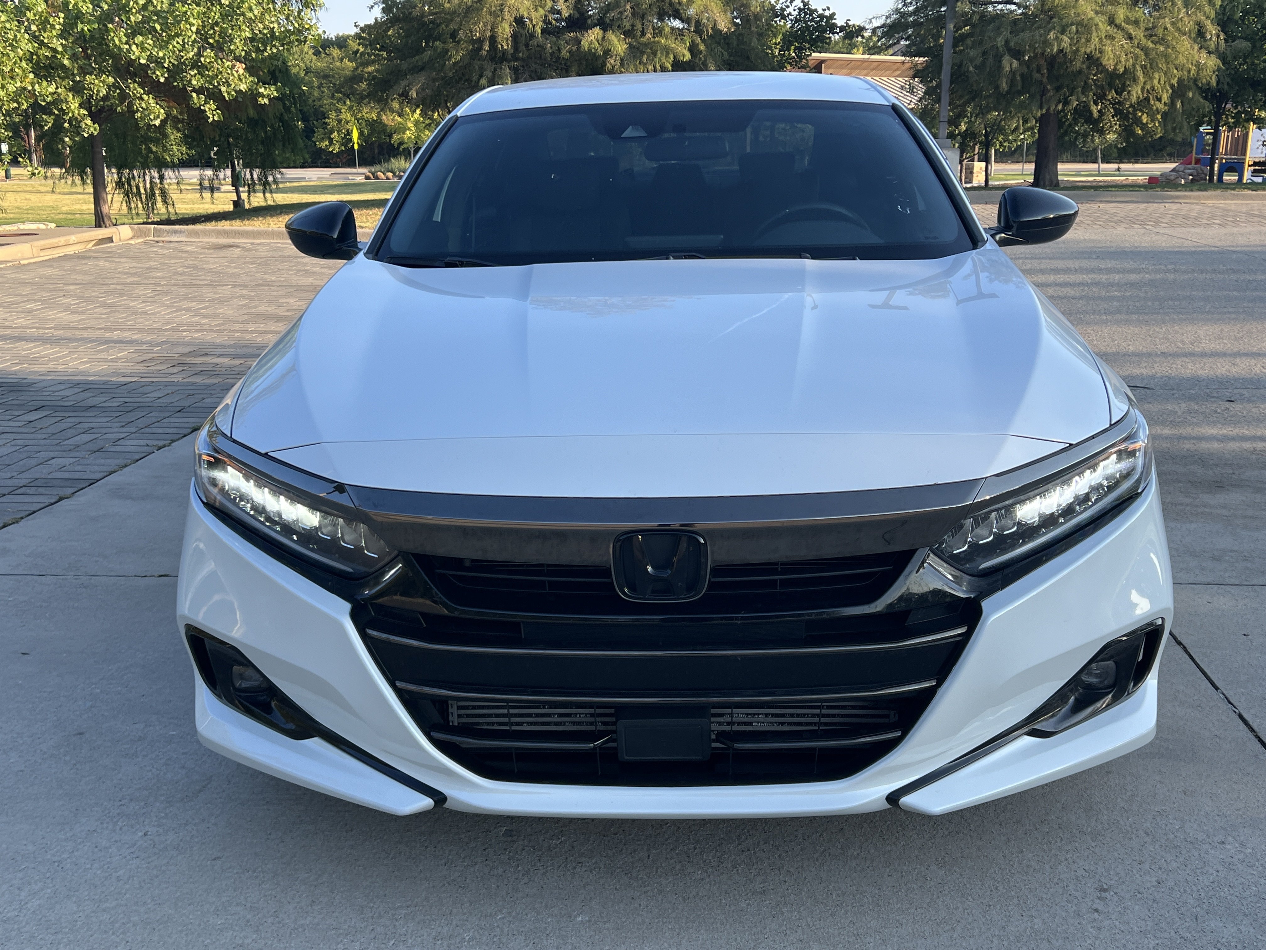Used 2022 Honda Accord Sport image 3