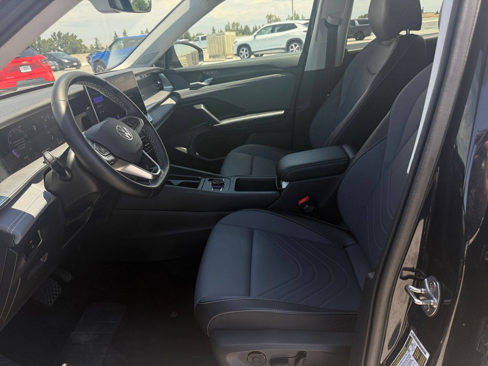 Used 2026 Volkswagen Tiguan SE AWD/4WD image 29