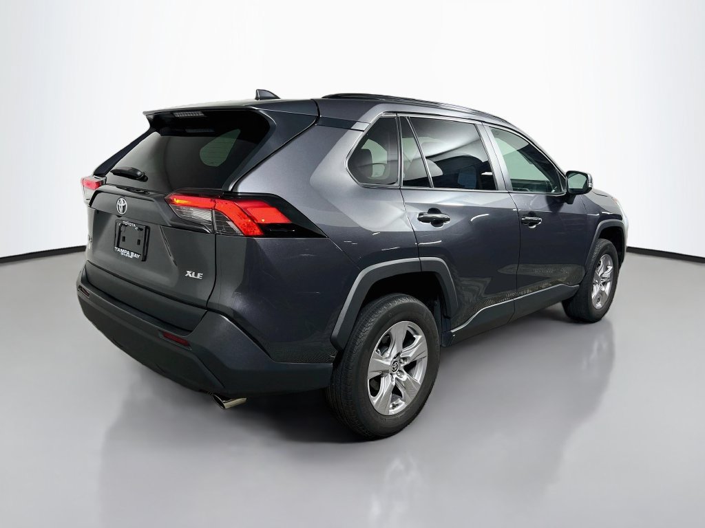 Used 2025 Toyota RAV4 XLE FWD image 3