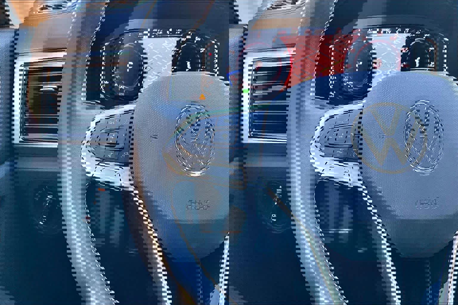 Used 2023 Volkswagen Atlas SEL image 23