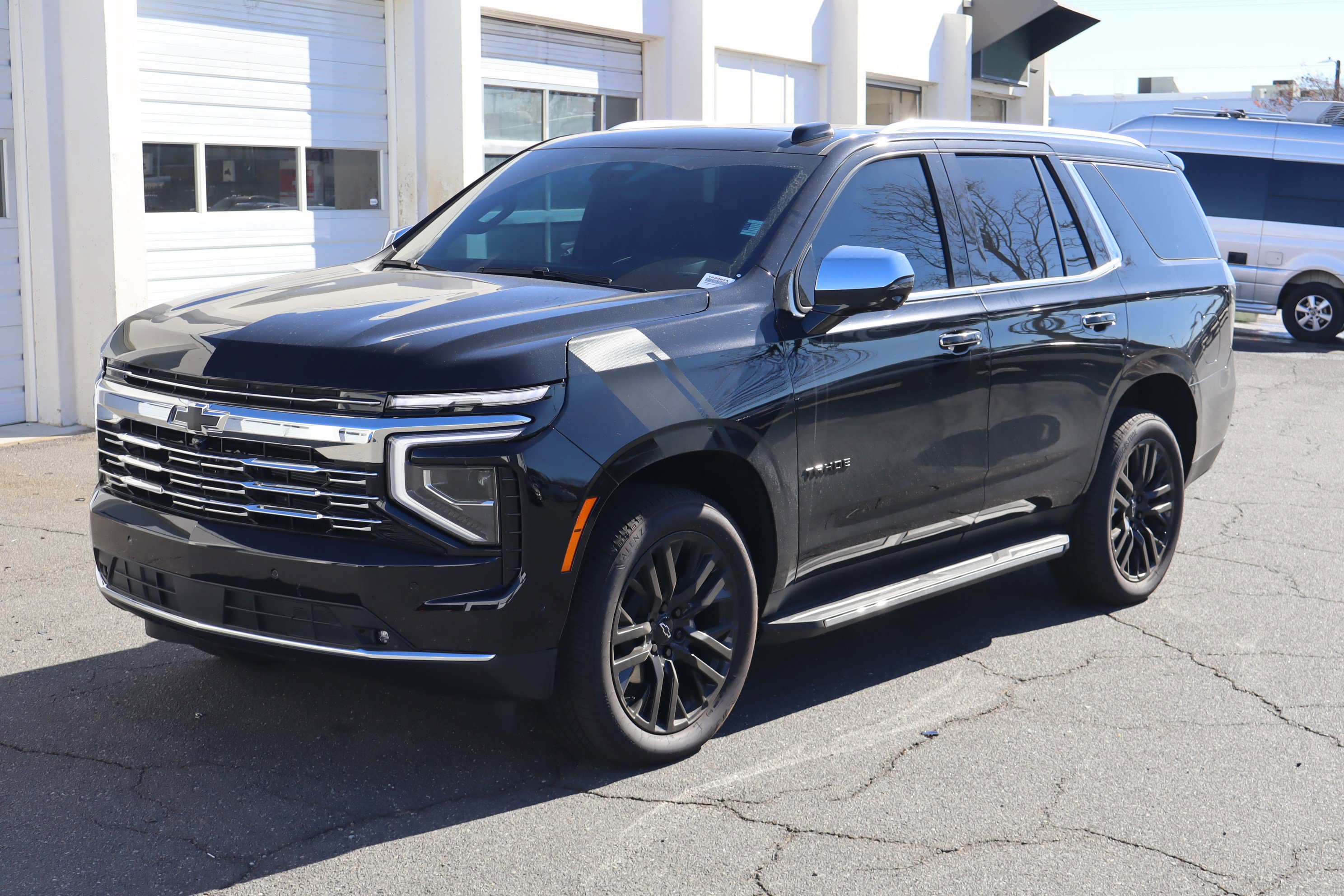 Used 2025 Chevrolet Tahoe Premier image 5