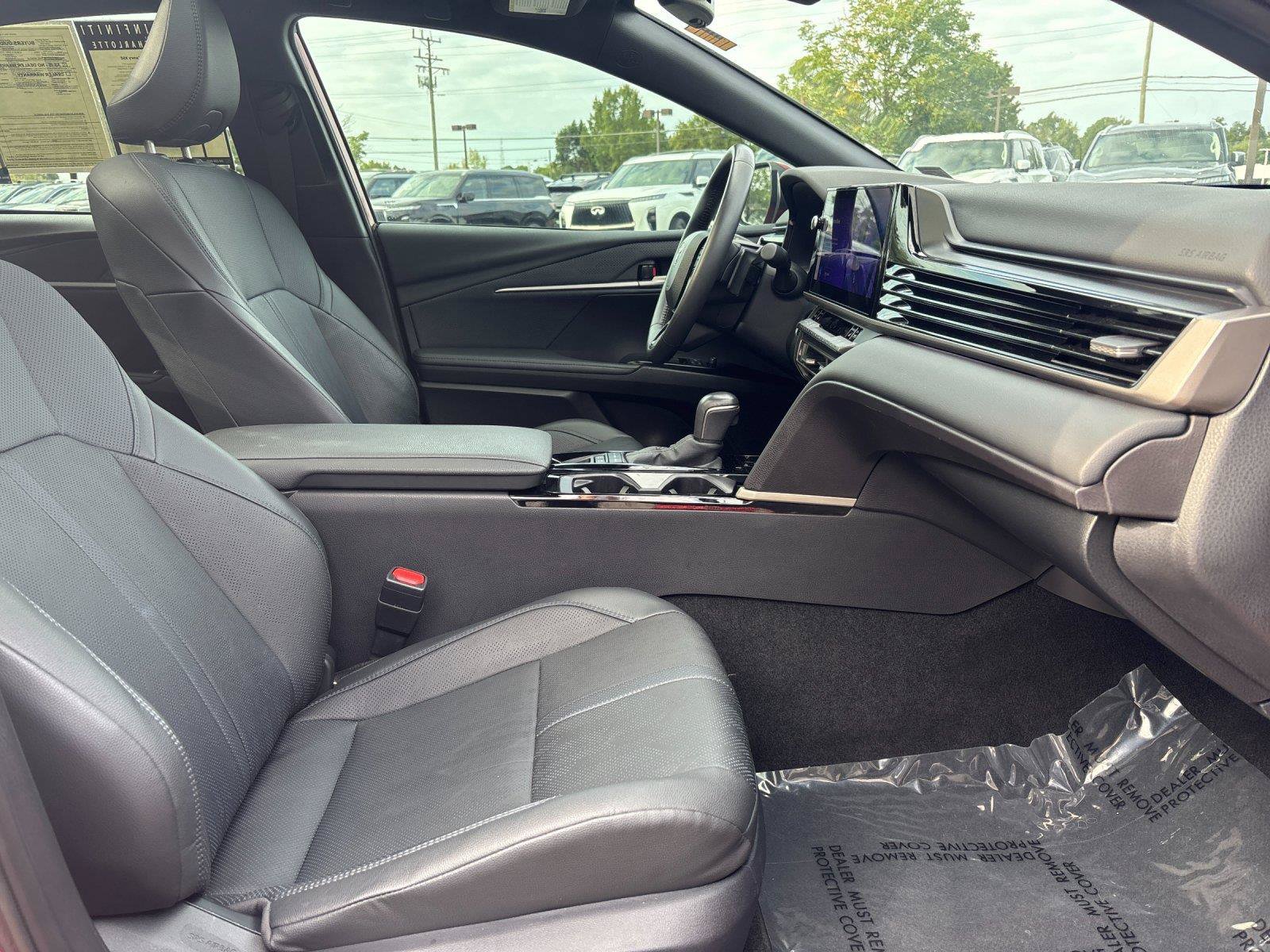 Used 2025 Toyota Camry XSE FWD image 39