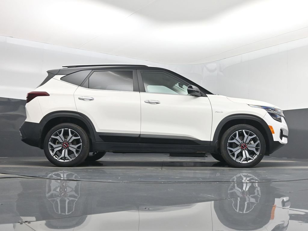 Used 2022 Kia Seltos SX image 16