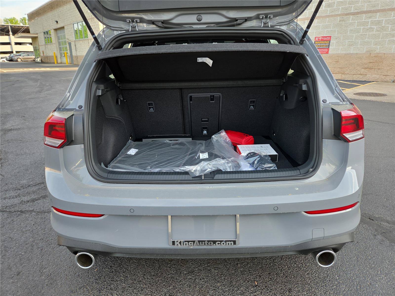 New 2026 Volkswagen GTI SE FWD image 5