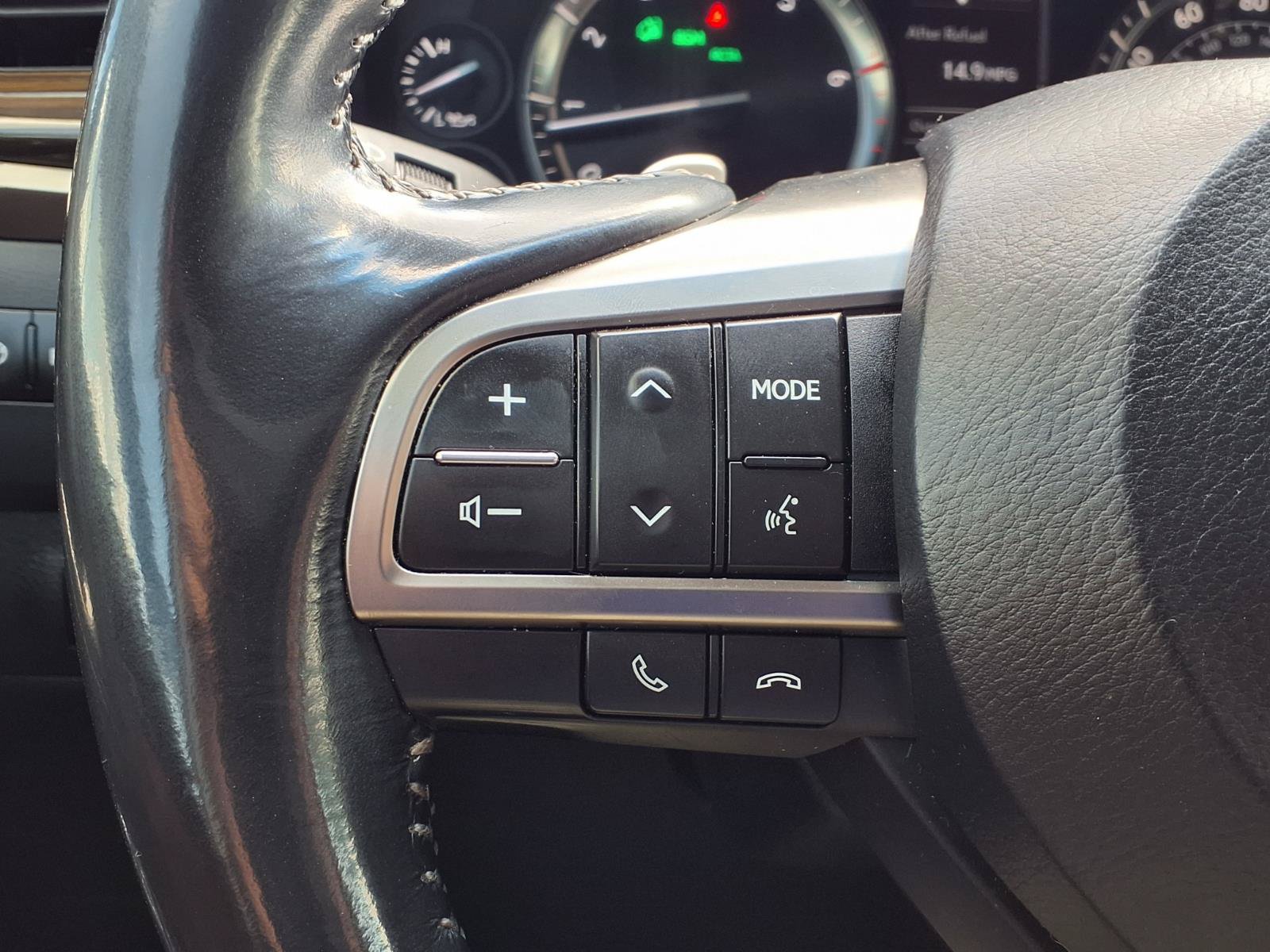 Used 2016 Lexus LX 570 4WD w/ Luxury Package image 13